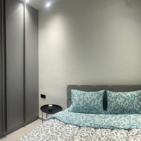 Luna-Your Urban Stay Thessaloniki Buitenkant foto