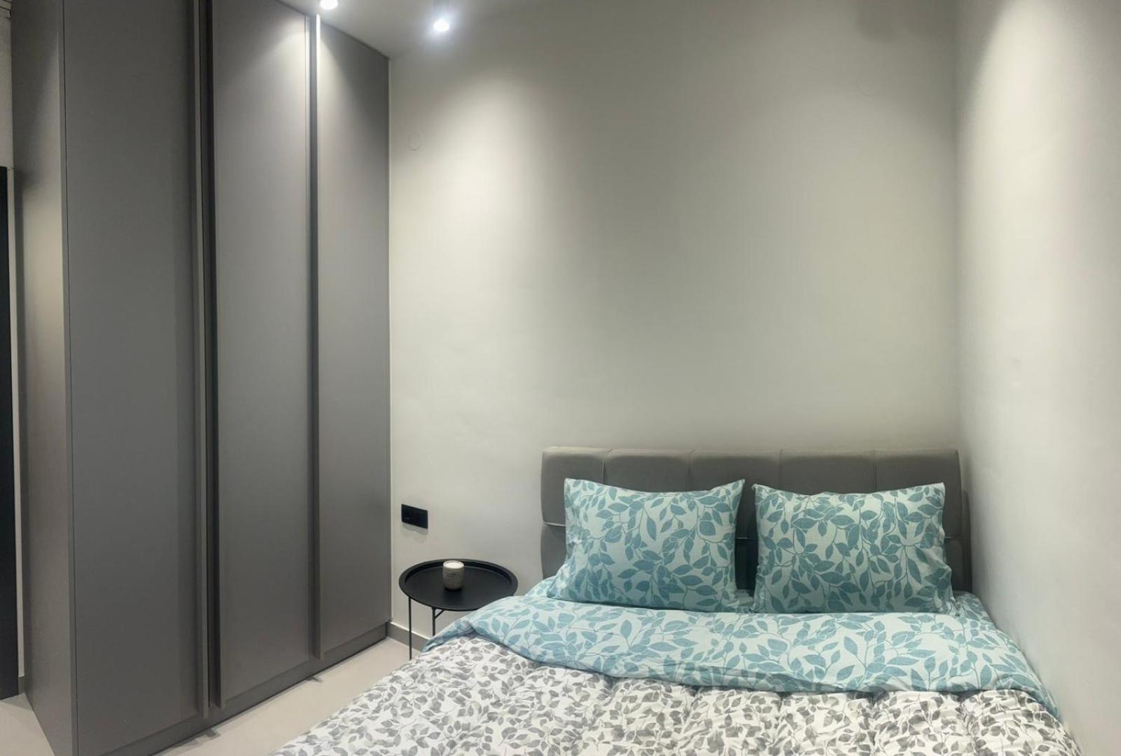 Luna-Your Urban Stay Thessaloniki Buitenkant foto