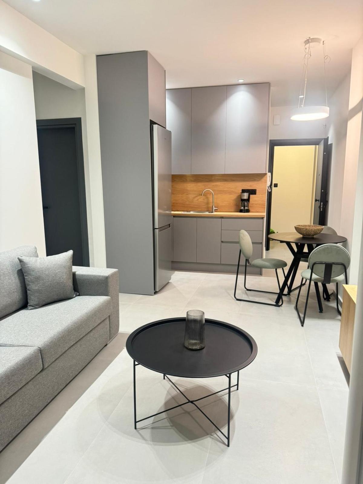 Luna-Your Urban Stay Thessaloniki Buitenkant foto